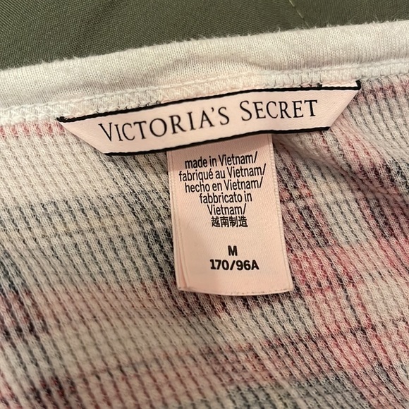 Victoria’s Secret Red Plaid Matching Set Pajamas Women’s Size Medium - Picture 2 of 9